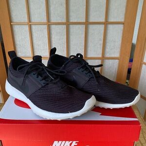 Nike Black Day Break Athletic Sneaker SZ 7